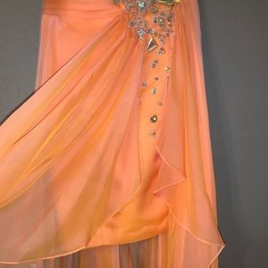 Gorgeous strapless Orange dress